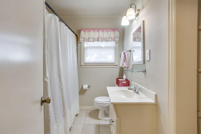 1325 W Water Street, Weatherford TX 76086 - Photo 26