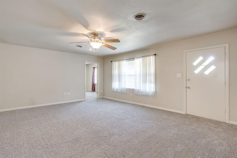 1325 W Water Street, Weatherford TX 76086 - Photo 7