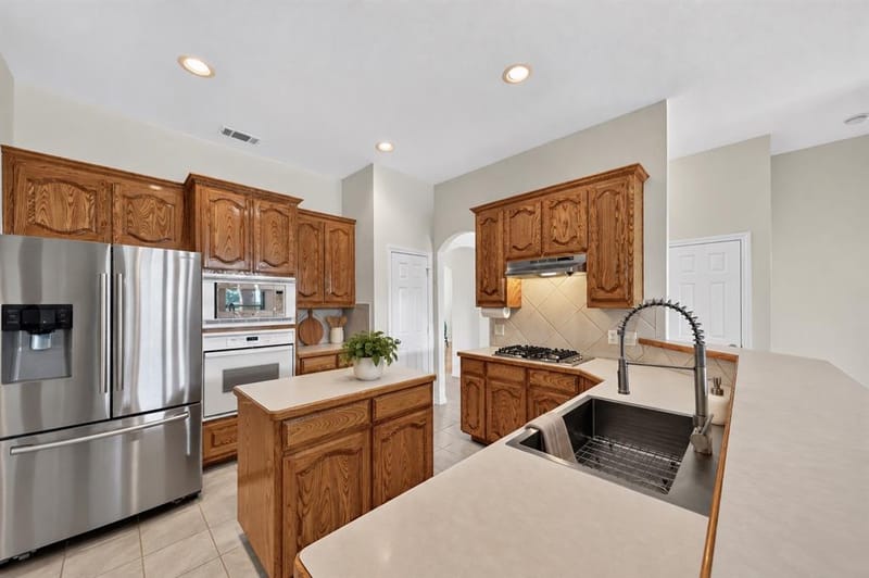 2720 Gray Rock Drive, Fort Worth TX 76131 - Photo 10