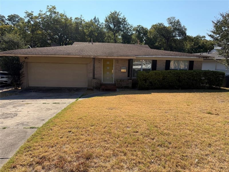 9820 Ash Creek Drive, Dallas TX 75228