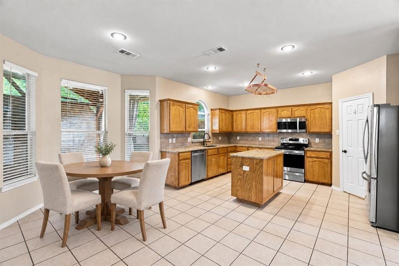 2691 Bull Shoals Drive, Fort Worth TX 76131 - Photo 10