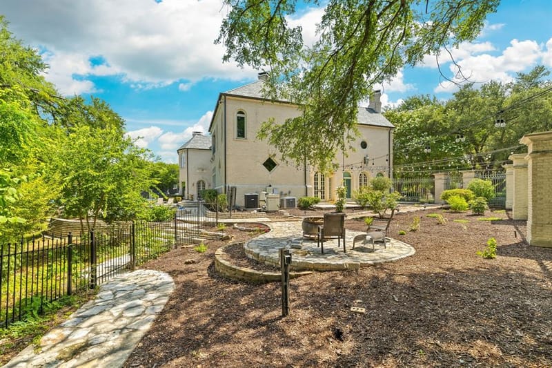 6704 Blair Court, Benbrook TX 76132 - Photo 34