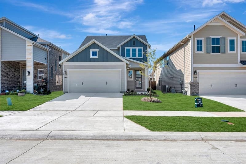 7405 Autumn Hill Drive, Denton TX 76249 - Photo 2