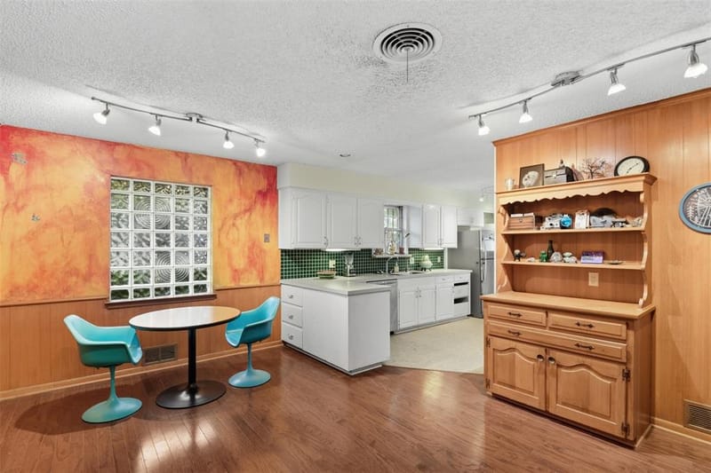 1545 W Pentagon Parkway, Dallas TX 75224 - Photo 12