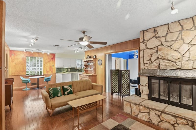 1545 W Pentagon Parkway, Dallas TX 75224 - Photo 10