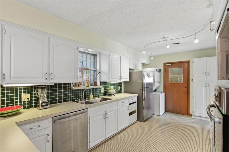1545 W Pentagon Parkway, Dallas TX 75224 - Photo 15