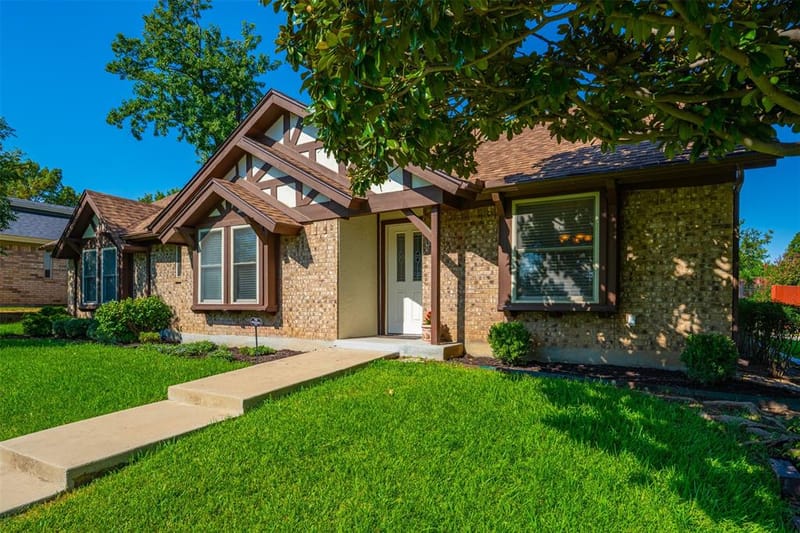 3824 Fox Hollow Drive, Bedford TX 76021 - Photo 6