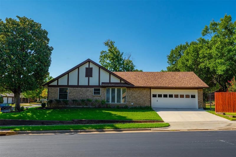 3824 Fox Hollow Drive, Bedford TX 76021 - Photo 5