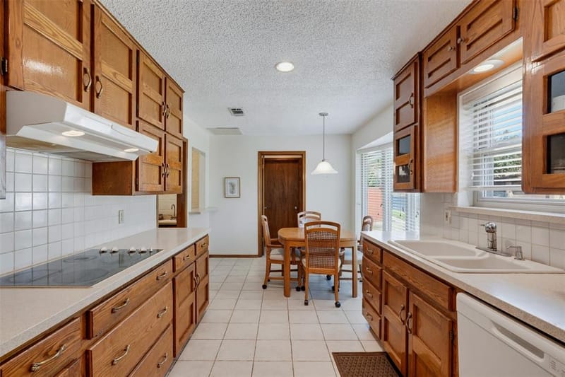 3824 Fox Hollow Drive, Bedford TX 76021 - Photo 14