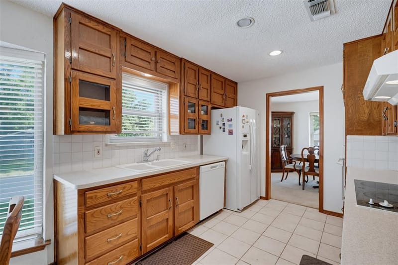 3824 Fox Hollow Drive, Bedford TX 76021 - Photo 15