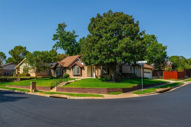 3824 Fox Hollow Drive, Bedford TX 76021 - Photo 4