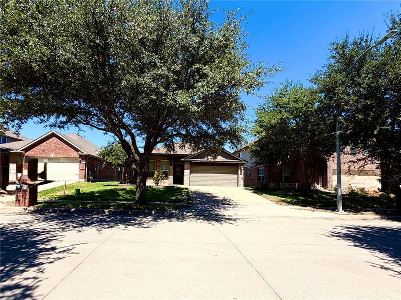 10356 Bradshaw Drive, Fort Worth TX 76108 - Photo 3