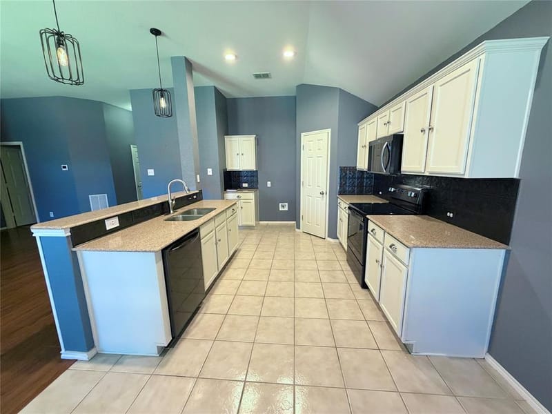 10356 Bradshaw Drive, Fort Worth TX 76108 - Photo 11