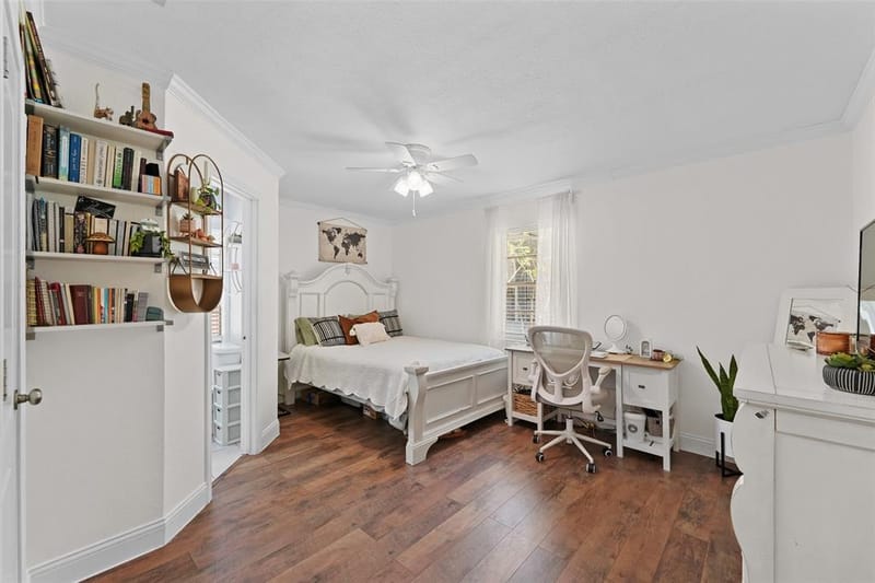 300 E Pecan Street, Aubrey TX 76227 - Photo 16
