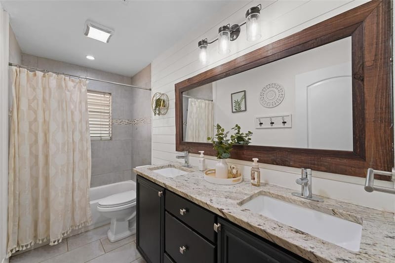 300 E Pecan Street, Aubrey TX 76227 - Photo 14