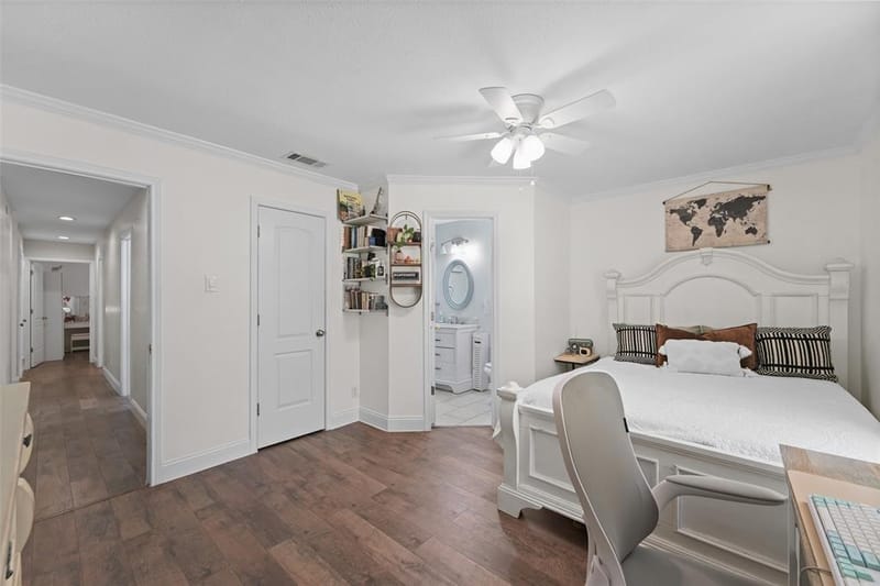300 E Pecan Street, Aubrey TX 76227 - Photo 15