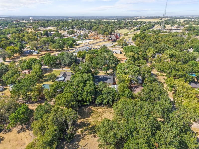 300 E Pecan Street, Aubrey TX 76227 - Photo 35