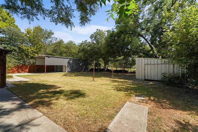 300 E Pecan Street, Aubrey TX 76227 - Photo 25