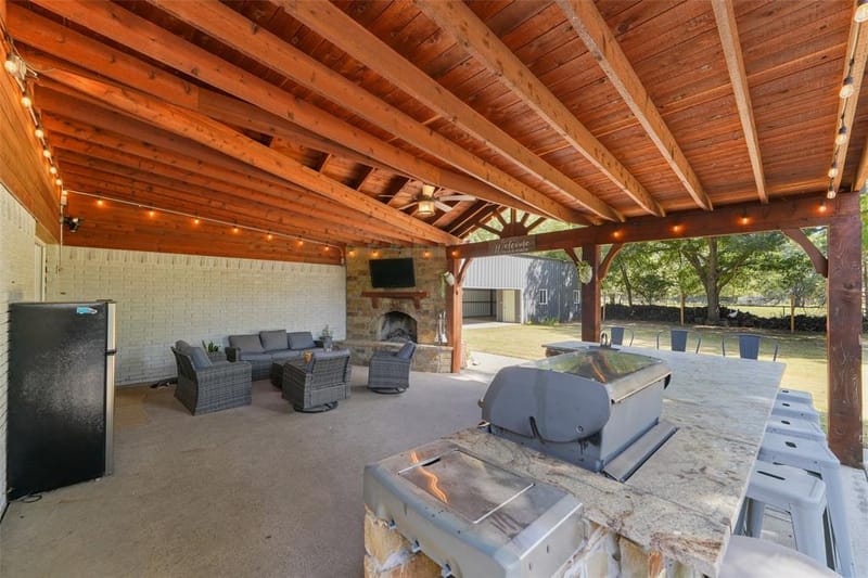 300 E Pecan Street, Aubrey TX 76227 - Photo 21