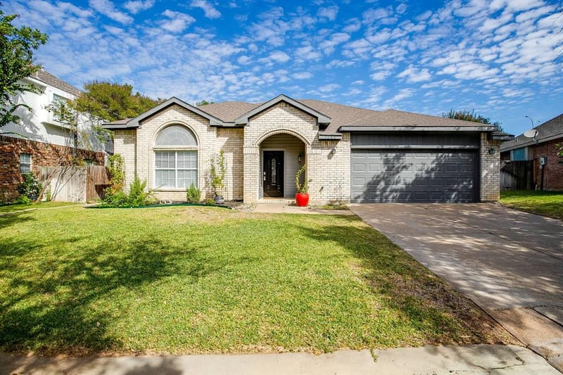 7550 Deerlodge Trail, Fort Worth TX 76137