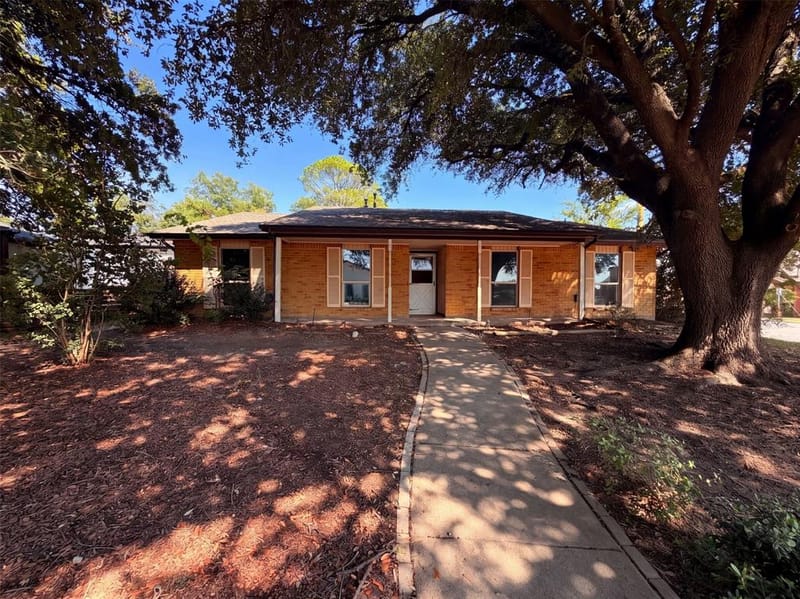 2602 Emberwood Drive, Garland TX 75043 - Photo 17