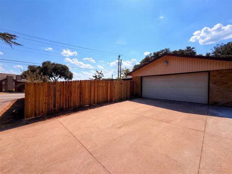 2602 Emberwood Drive, Garland TX 75043 - Photo 16