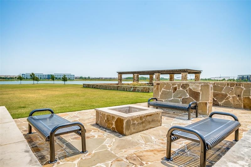 12679 Royal Oaks Lane, Farmers Branch TX 75234 - Photo 33
