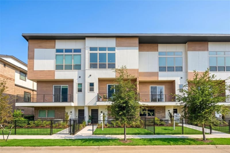 13900 Noel # 202, Dallas TX 75240