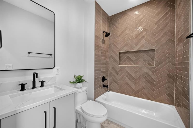13900 Noel # 202, Dallas TX 75240 - Photo 18