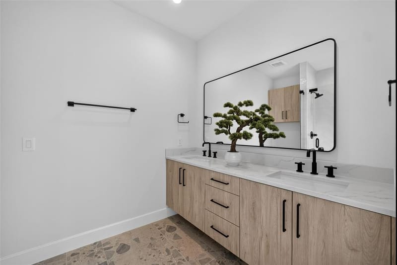 13900 Noel # 202, Dallas TX 75240 - Photo 15