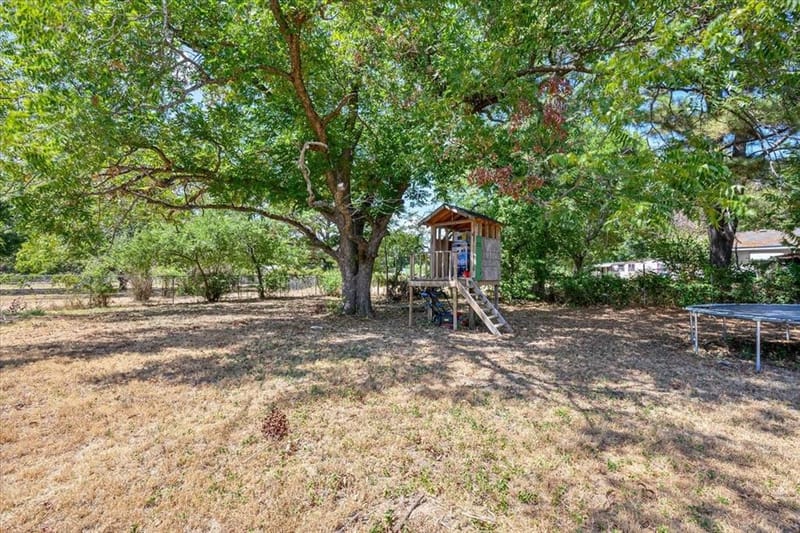 4506 Garden View Drive, Granbury TX 76049 - Photo 38