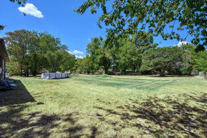 4506 Garden View Drive, Granbury TX 76049 - Photo 35