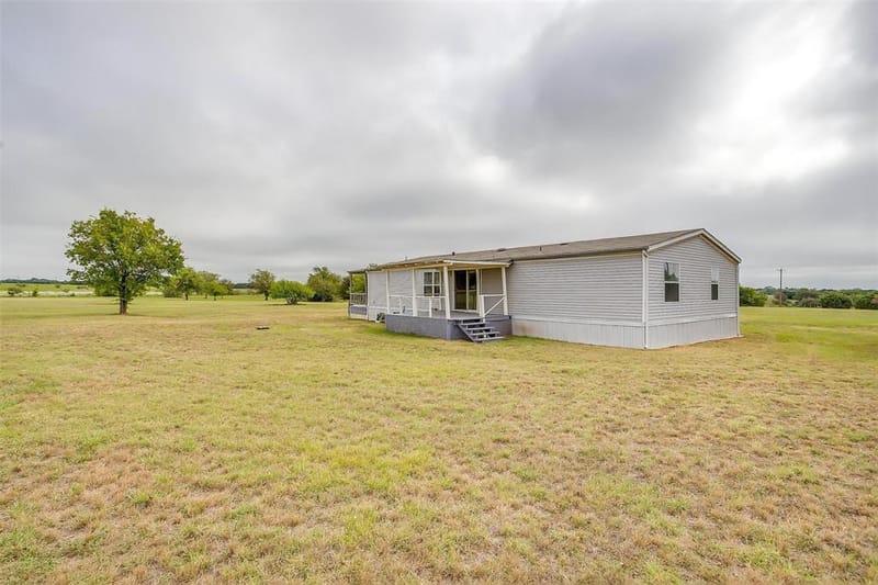 9064 Summit Court E, Cleburne TX 76033 - Photo 34