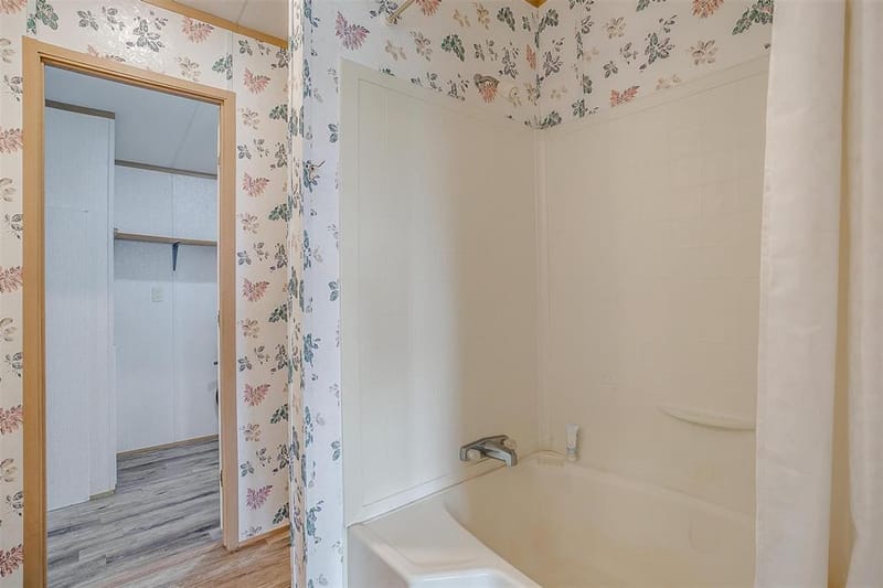 9064 Summit Court E, Cleburne TX 76033 - Photo 37