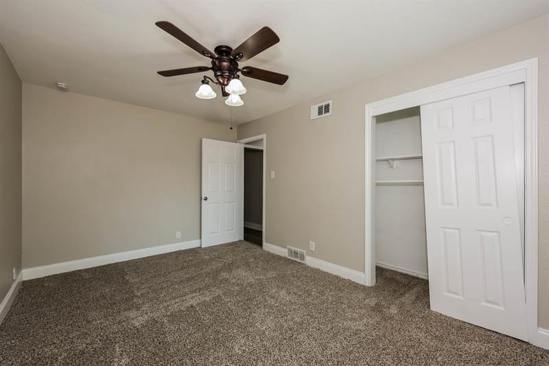 7832 Seydel Street, Dallas TX 75217 - Photo 11