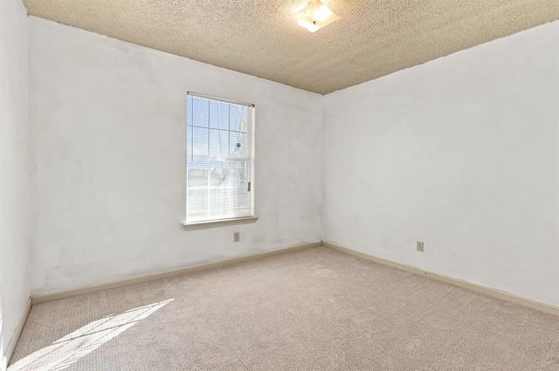 2335 Bethurum Avenue, Dallas TX 75215 - Photo 13