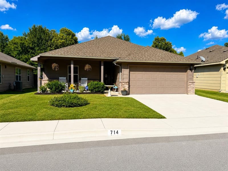 714 N Wofford Street, Athens TX 75751
