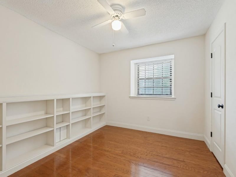 618 Brent Drive, Arlington TX 76012 - Photo 13