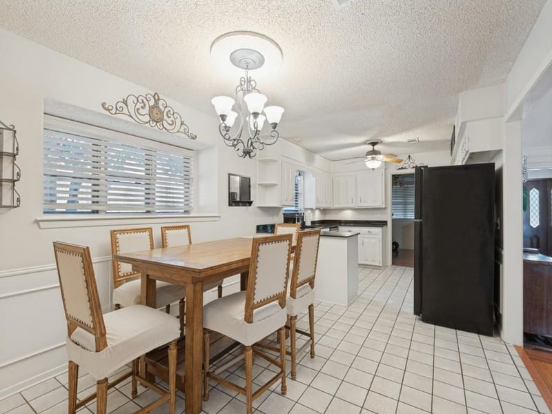 618 Brent Drive, Arlington TX 76012 - Photo 11