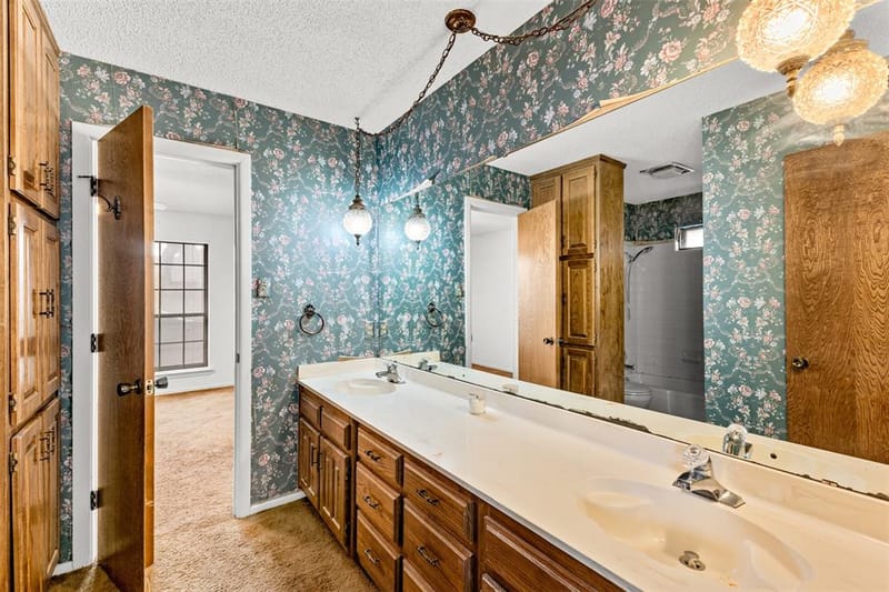 4405 Kingswick Drive, Arlington TX 76016 - Photo 27