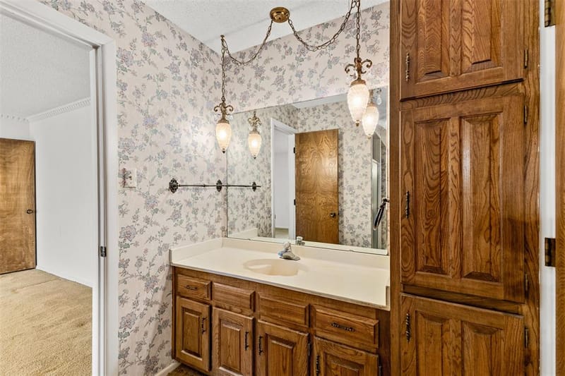 4405 Kingswick Drive, Arlington TX 76016 - Photo 20