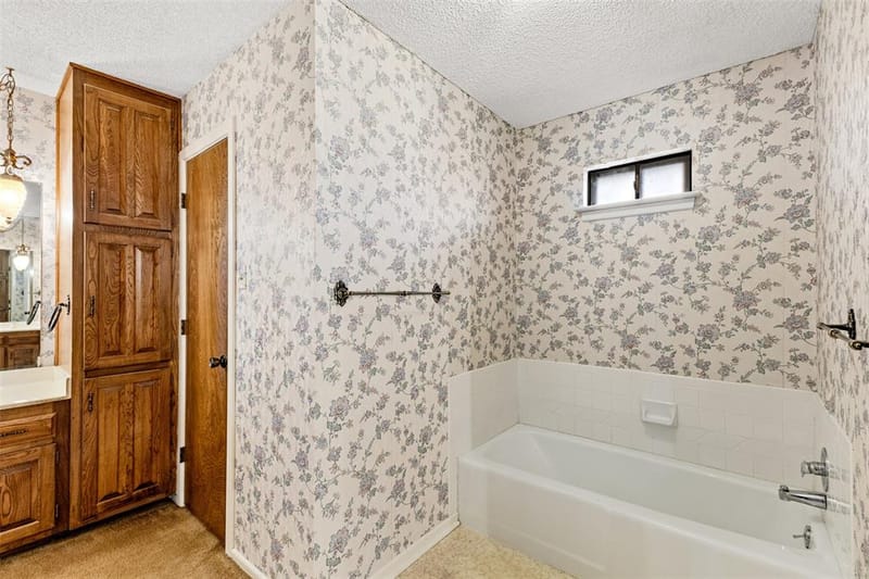 4405 Kingswick Drive, Arlington TX 76016 - Photo 18