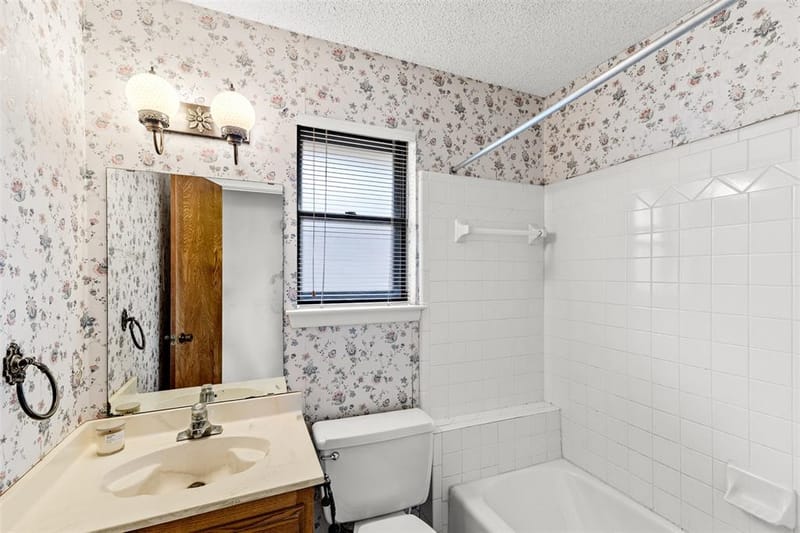 4405 Kingswick Drive, Arlington TX 76016 - Photo 31