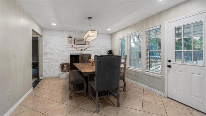 813 Beacon Hill Drive, Irving TX 75061 - Photo 7