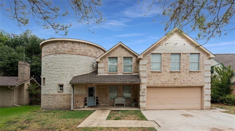 813 Beacon Hill Drive, Irving TX 75061