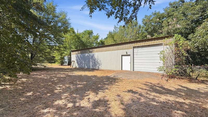 1027 Highway 377 N, Whitesboro TX 76273 - Photo 2