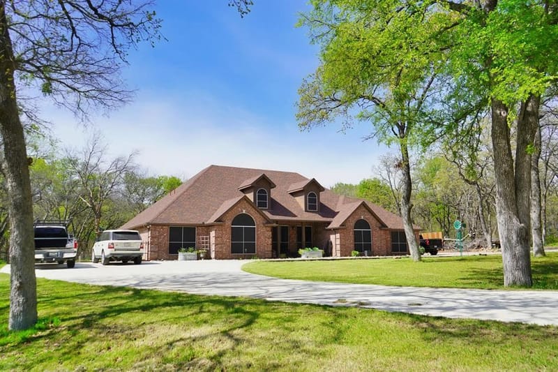 286 W Ridge Street, Decatur TX 76234 - Photo 2