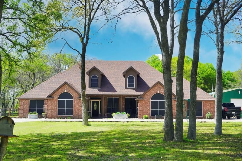 286 W Ridge Street, Decatur TX 76234