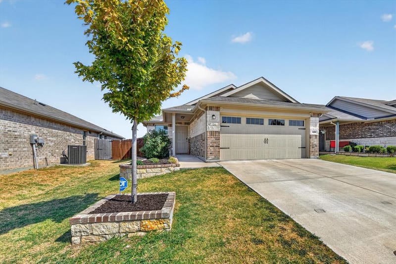6816 Turtle Stream Drive, Fort Worth TX 76179 - Photo 2
