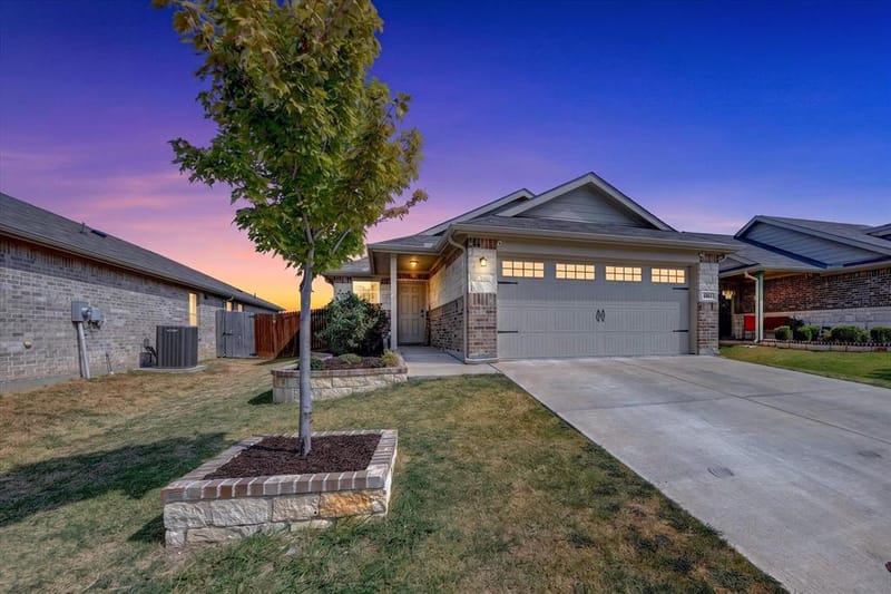 6816 Turtle Stream Drive, Fort Worth TX 76179